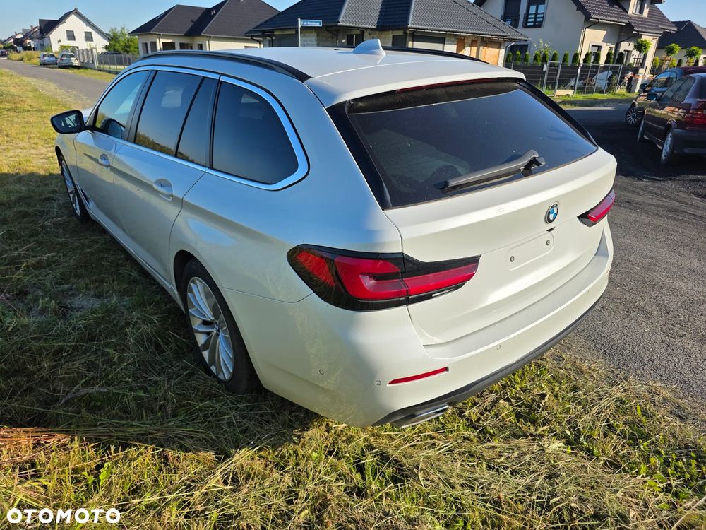 BMW Seria 5 520d Luxury Line - 2