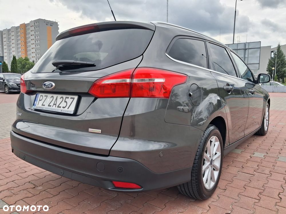Ford Focus 1.0 EcoBoost Titanium - 3