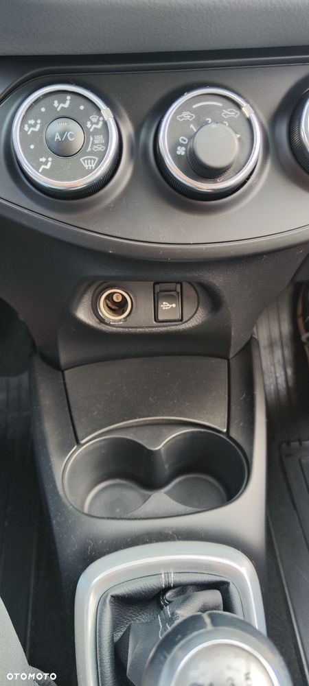 Toyota Yaris 1.33 Premium EU6 - 16