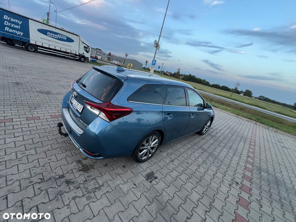 Toyota Auris - 5