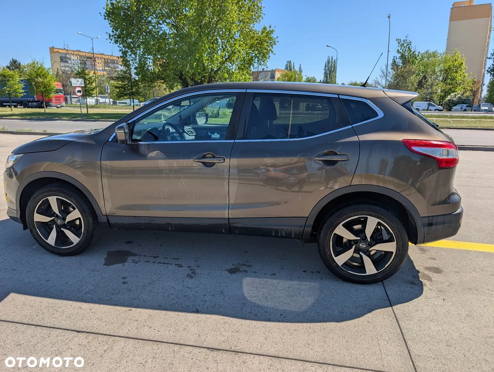 Nissan Qashqai - 1