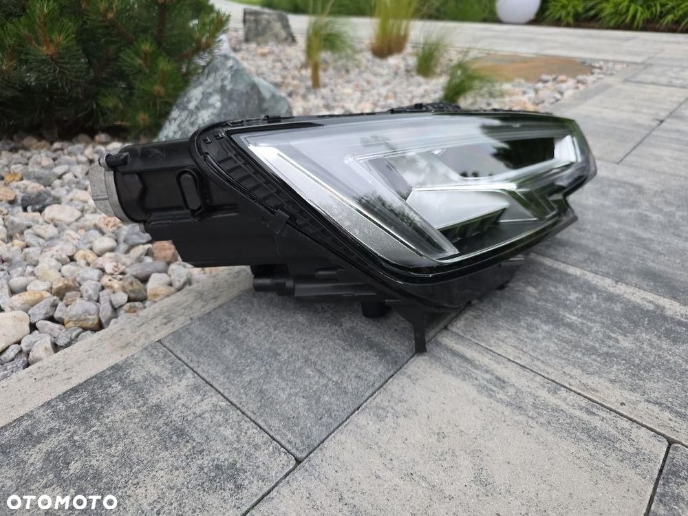 AUDI A4 S4 B9 8W0 8W Lampa prawa przód Full Led Dynamic 8W0941034 2017 - 4