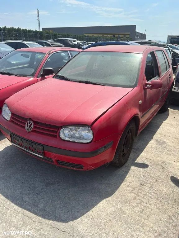 Dezmembrez Volkswagen Golf 4 2003 HATCHBACK 1.6 16V, COD MOTOR: AUS - 2