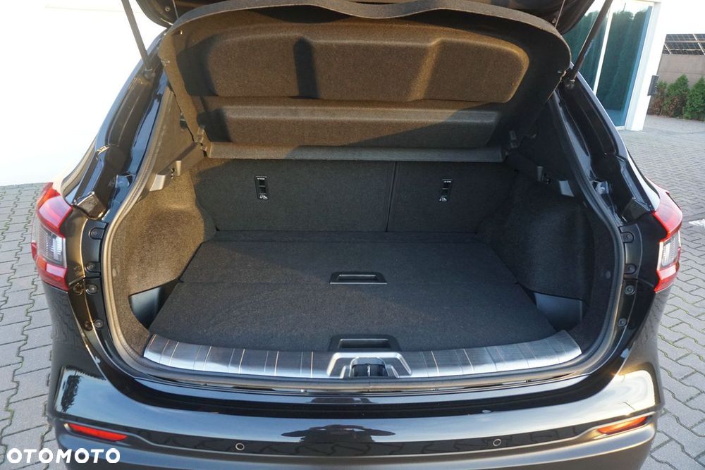 Nissan Qashqai 1.3 DIG-T N-Connecta - 32