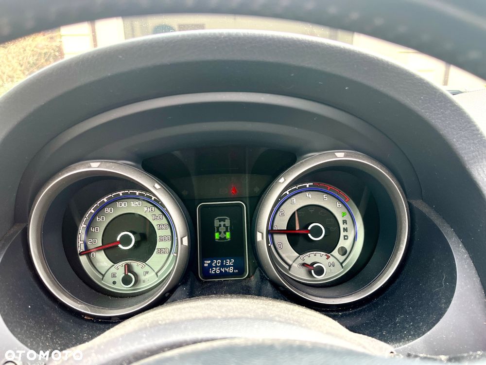 Mitsubishi Pajero - 5