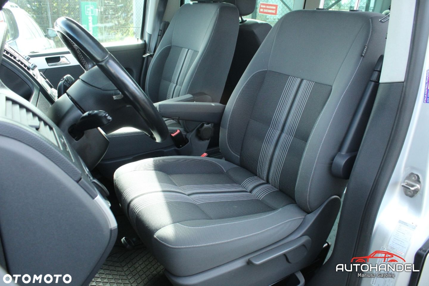 Volkswagen Multivan - 7