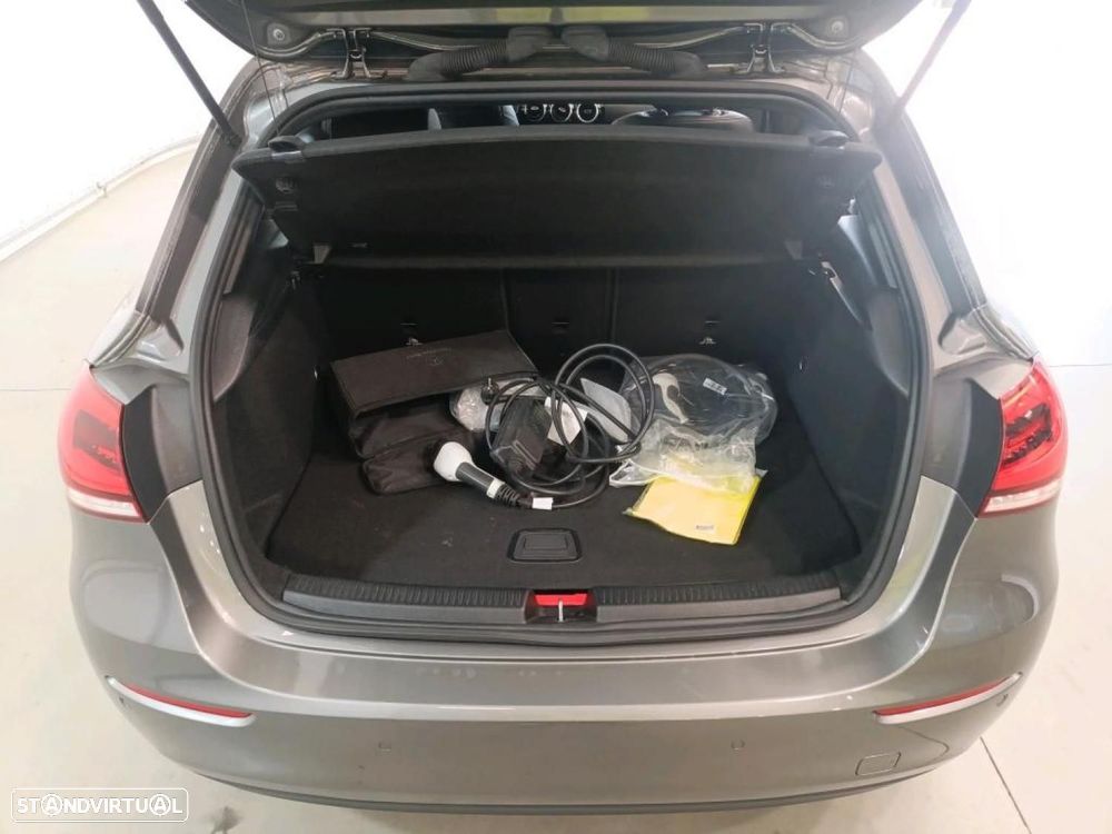 Mercedes-Benz A 250 e Style Plus - 16