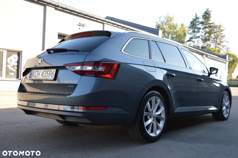 Skoda Superb 2.0 TDI 4x4 DSG Ambition - 11
