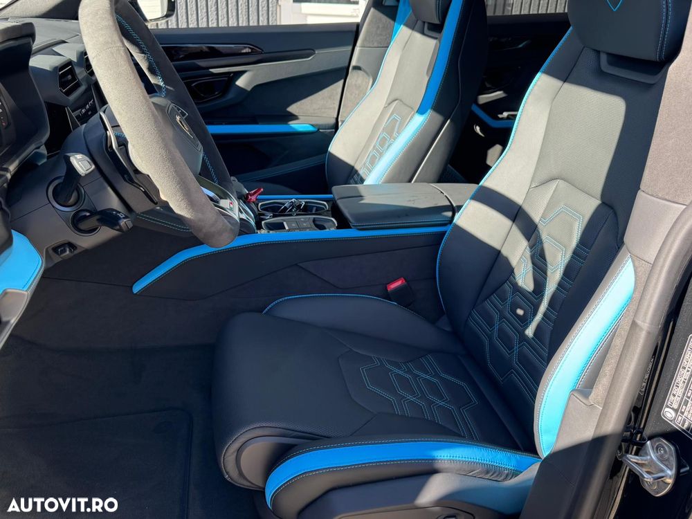 Lamborghini URUS - 8