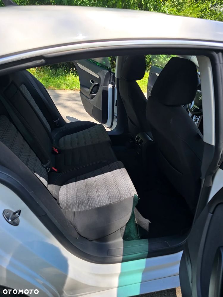 Volkswagen Passat CC 2.0 TDI BlueMotion Technology - 23