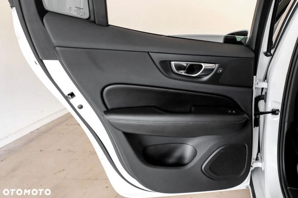 Volvo S60 T5 Geartronic RDesign - 34