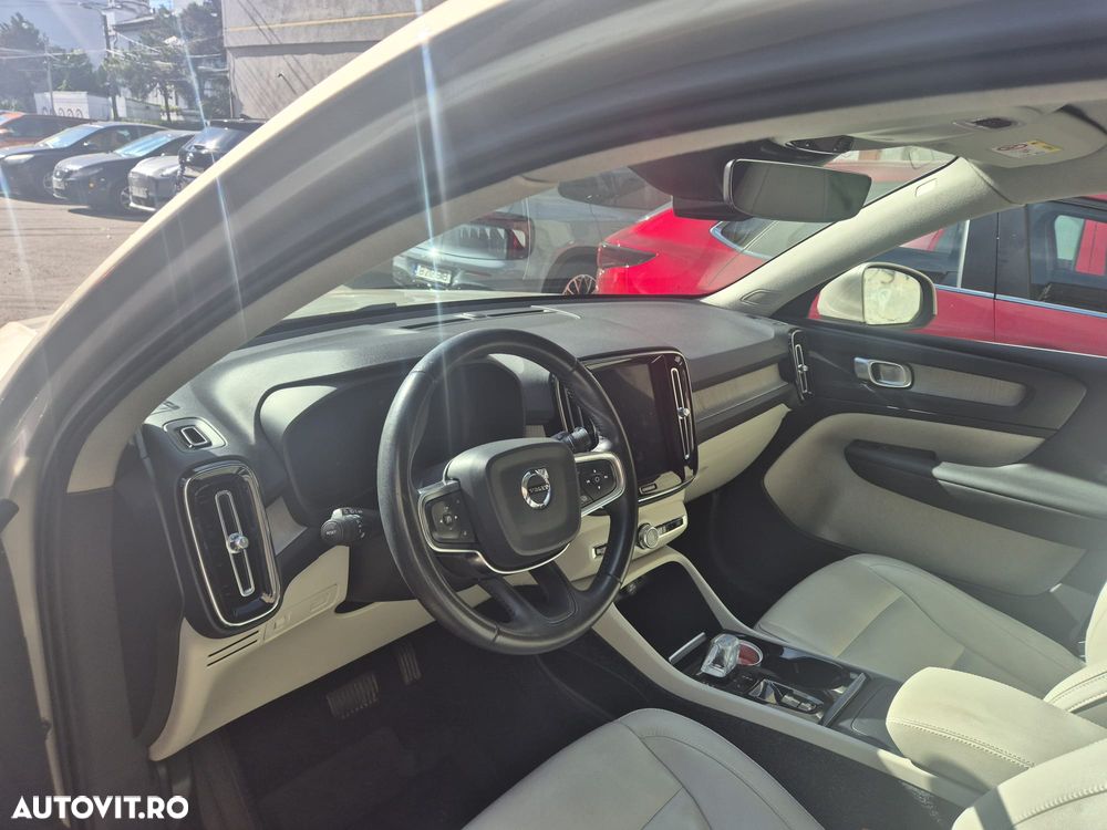 VOLVO XC40 2019 — imagine 10