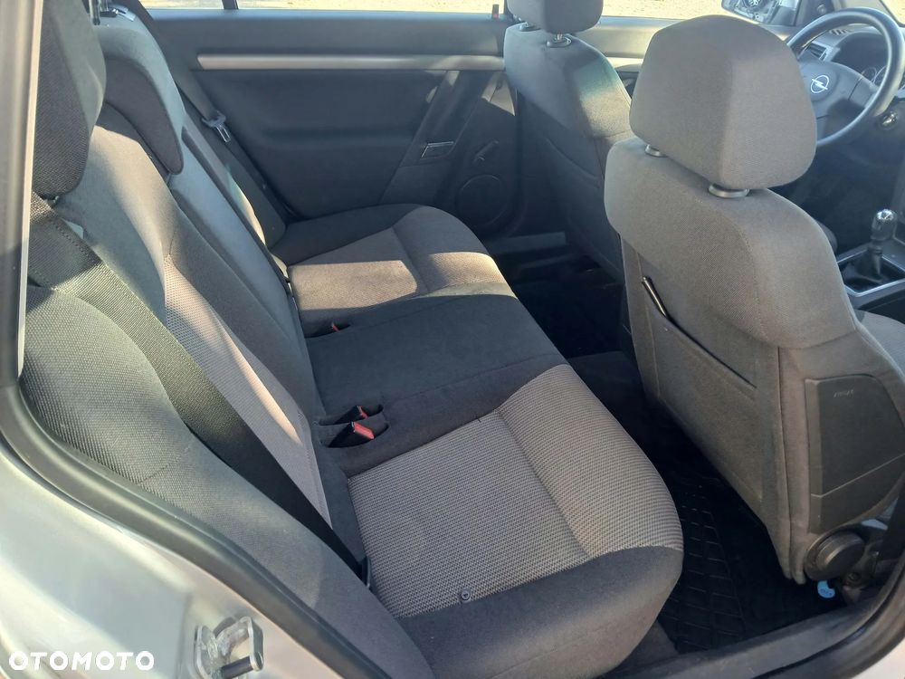 Opel Vectra - 8