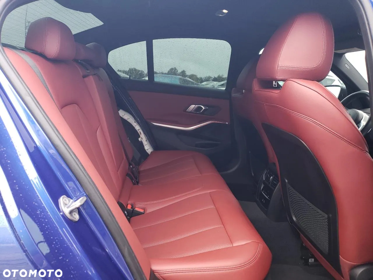 BMW Seria 3 330e PHEV M Sport - 11