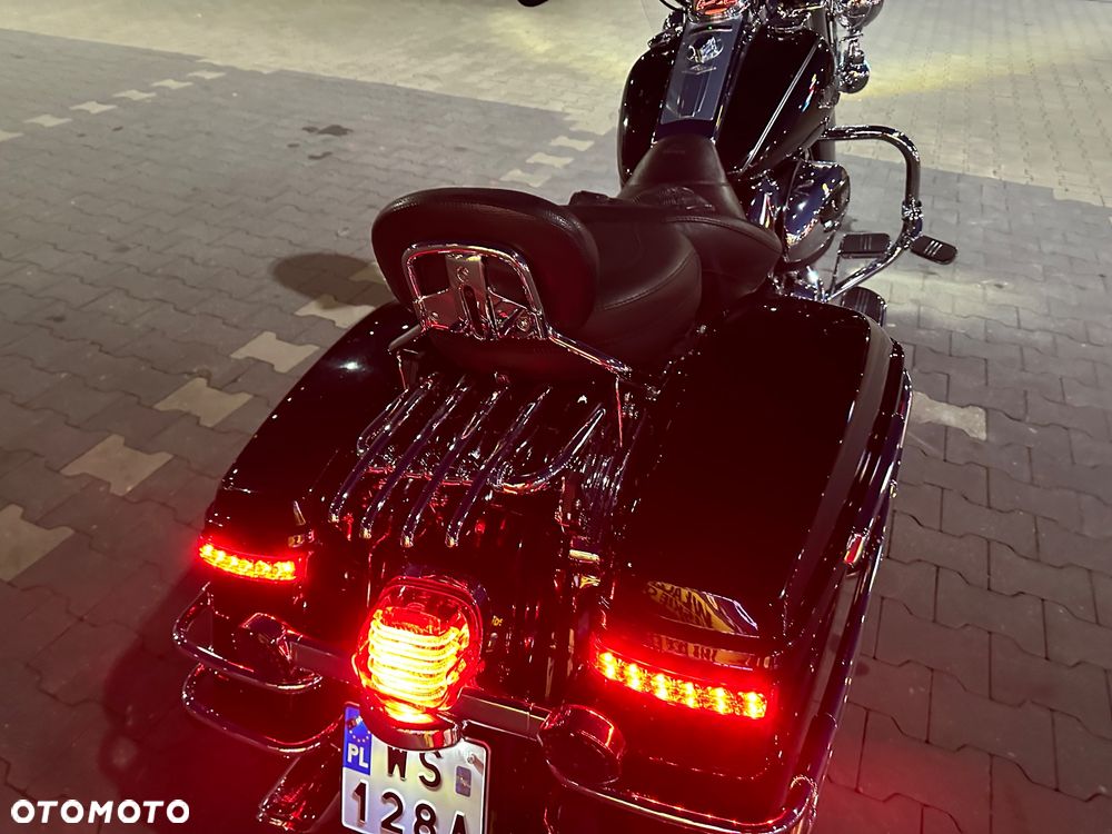 Harley-Davidson Touring Road King - 15
