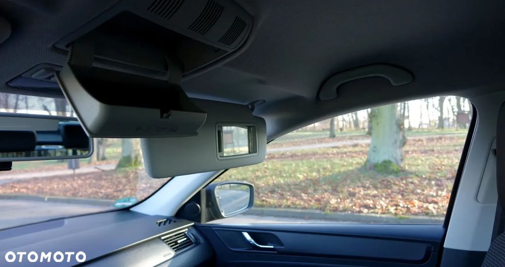 Skoda RAPID 1.2 TSI Ambition - 25