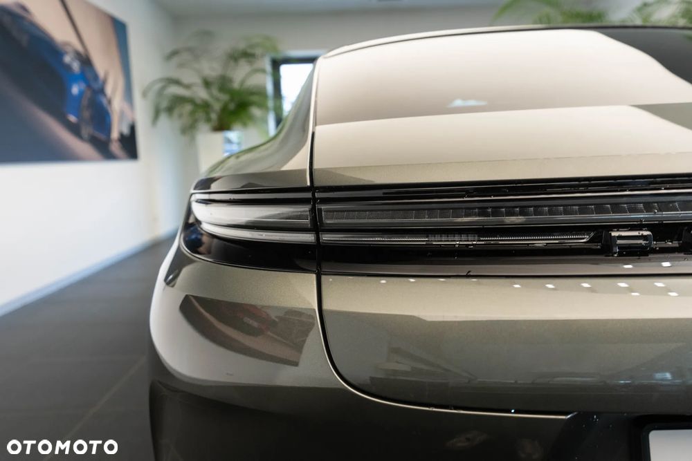 Porsche Panamera - 36