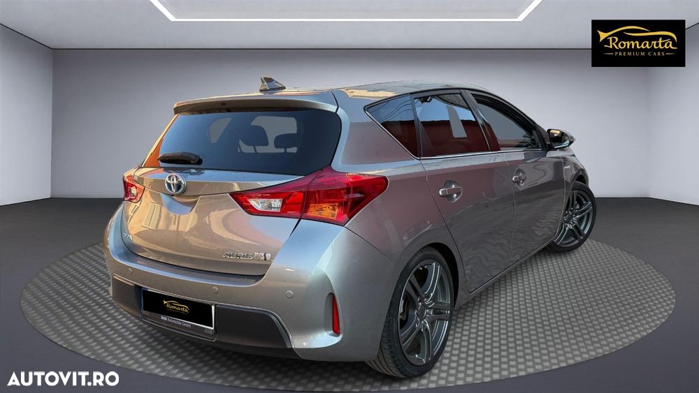 Toyota Auris - 3