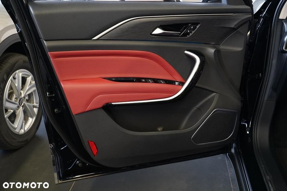 Bestune T77 1.5T Business DCT - 11