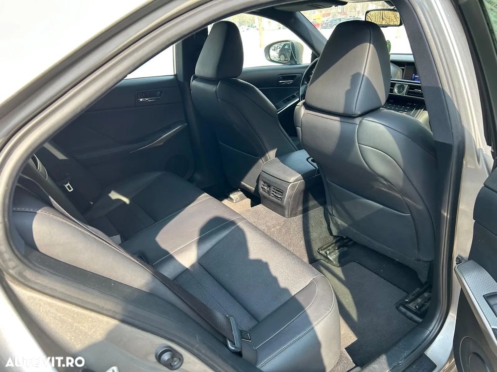 Lexus Seria IS 200t F Sport - 14