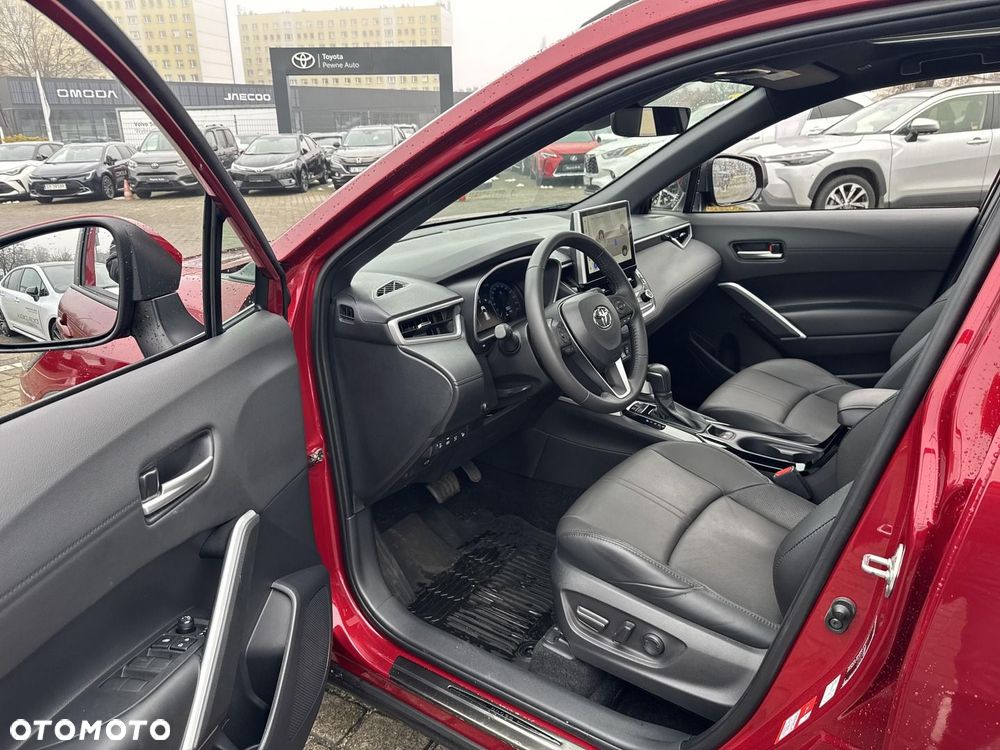 Toyota Corolla Cross 2.0 Hybrid Executive - 27