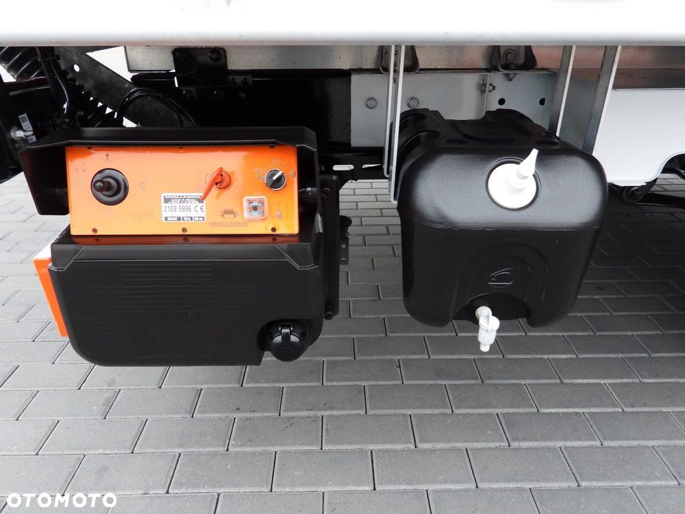 Renault MASTER PLANDEKA WINDA 9 PALET WEBASTO TEMPOMAT LEDY PNEUMATYKA KLIMATYZACJA  165KM - 23