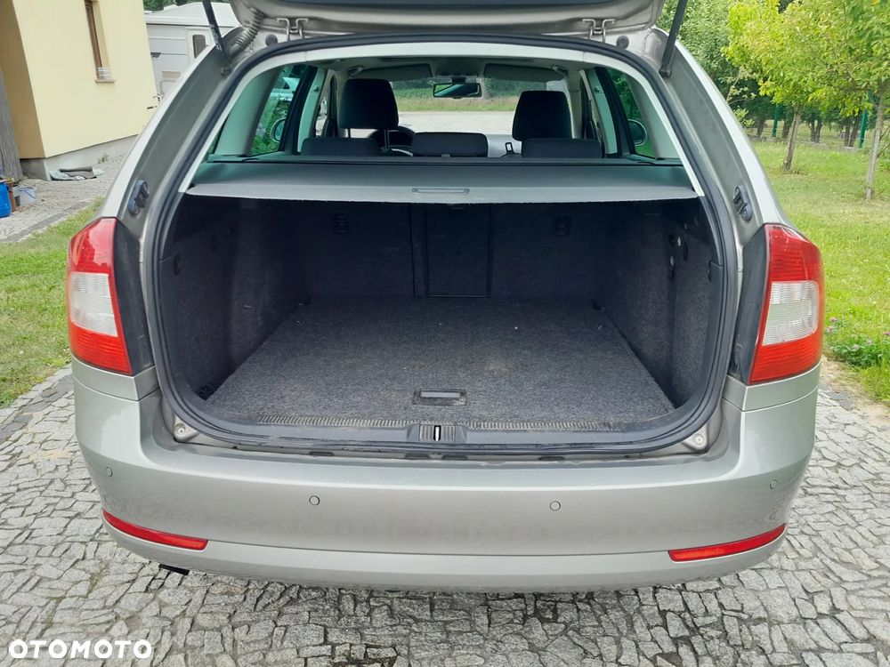 Skoda Octavia 2.0 TDI DSG Elegance - 20