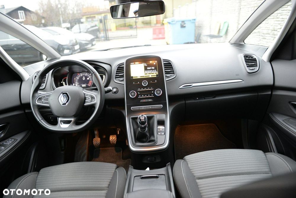 Renault Grand Scenic - 14