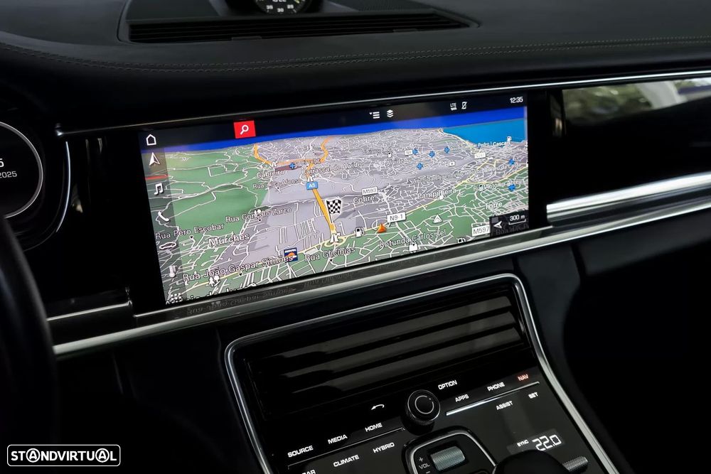 Porsche Panamera 4 E-Hybrid - 12