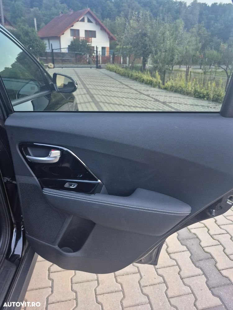 Kia Niro e-Niro 150 kW Vision - 17
