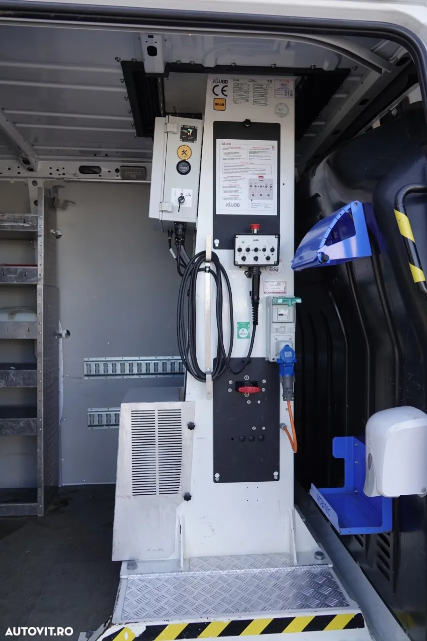 Renault MASTER / BASKET LIFT - 10 metri / 2021 / TABLA + LIFT / DUPA CONTRACTUL DE SERVICE / - 32