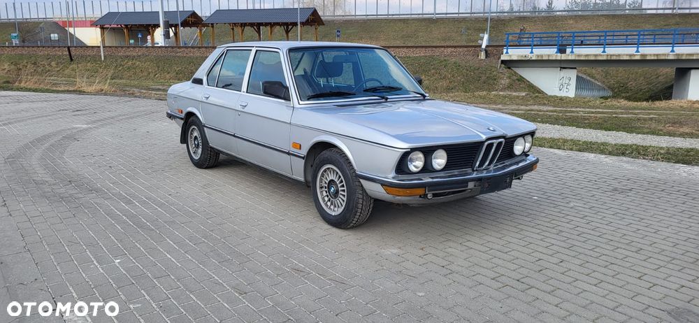 BMW Seria 5 - 1