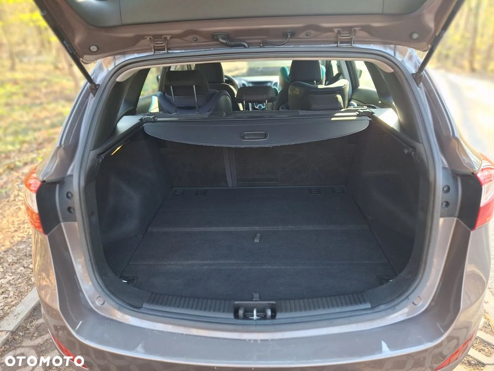 Hyundai i30 1.4 Comfort - 14