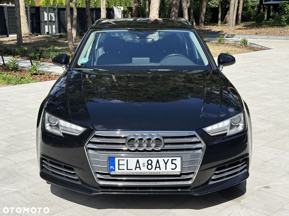 Audi A4 Avant 2.0 TDI design - 4
