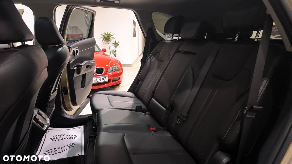 Kia Sorento - 30