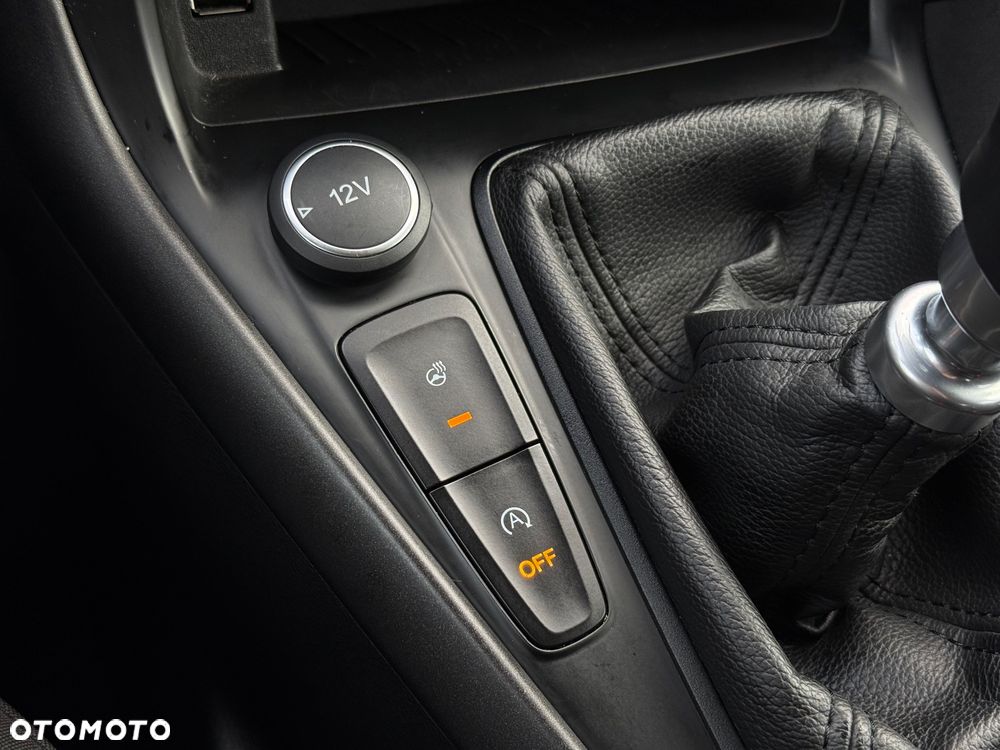 Ford Focus 1.0 EcoBoost Titanium - 22