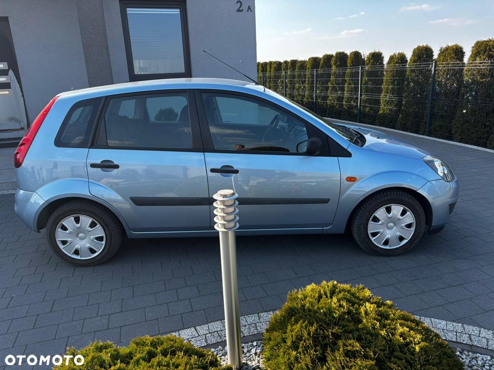 Ford Fiesta 1.3 Connection - 6