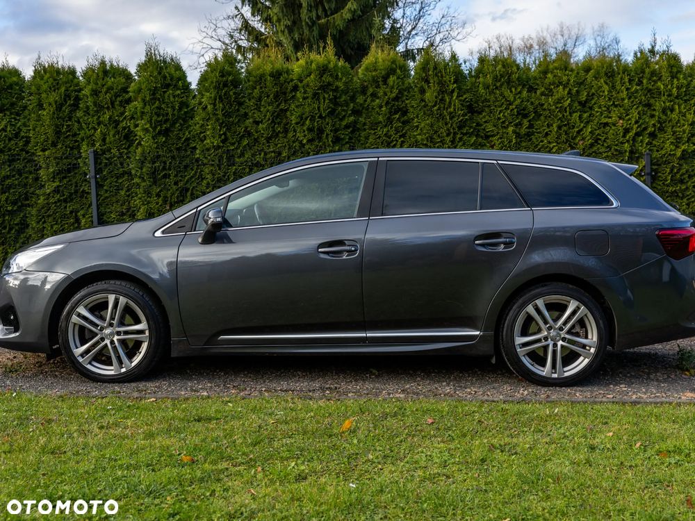 Toyota Avensis 1.8 Prestige - 12