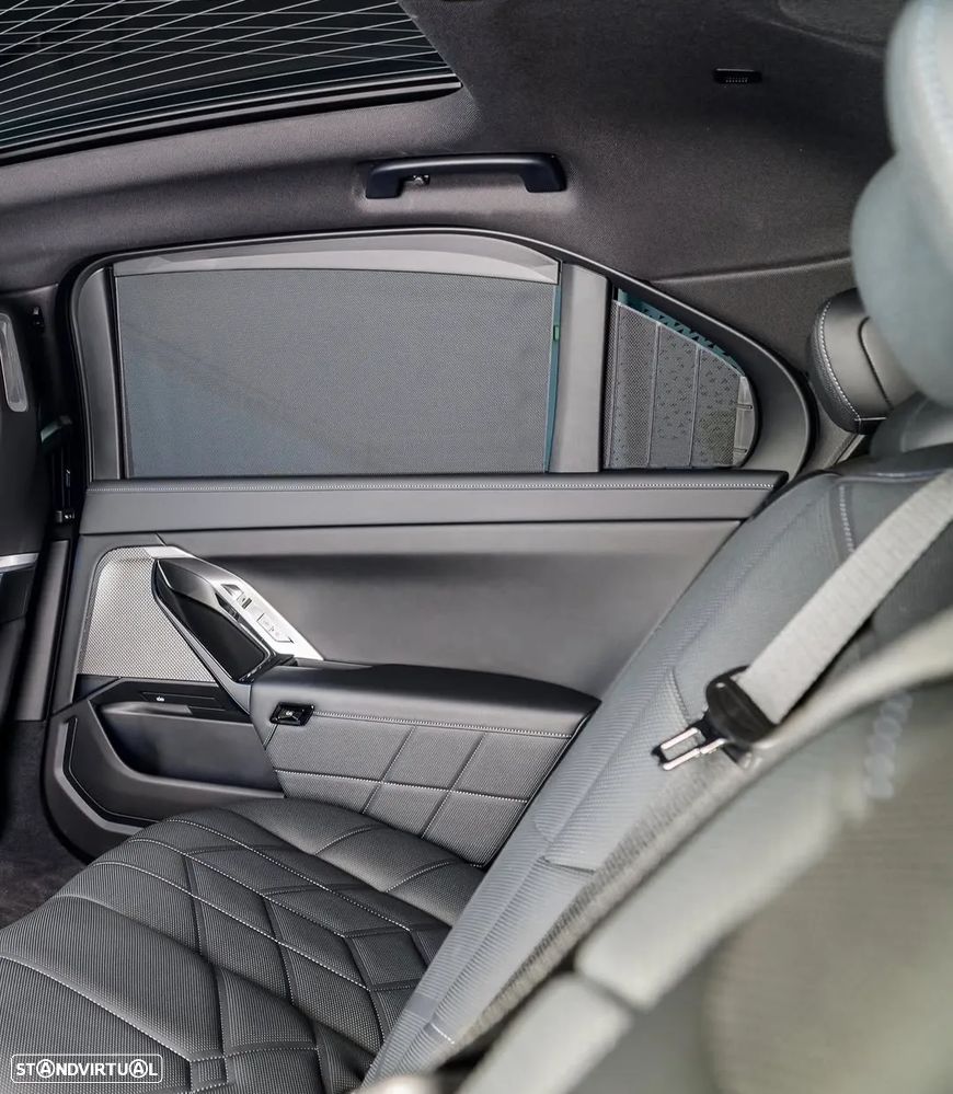 BMW i7 xDrive60 Pack Desportivo M Pro - 5