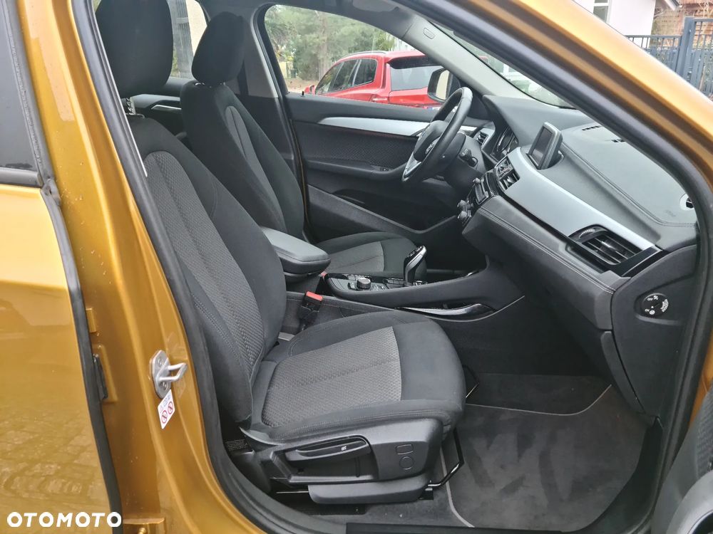 BMW X2 sDrive20i Advantage Plus - 29