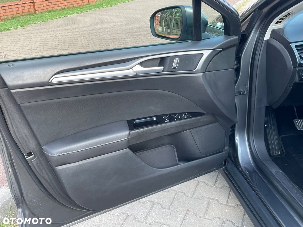 Ford Mondeo - 17