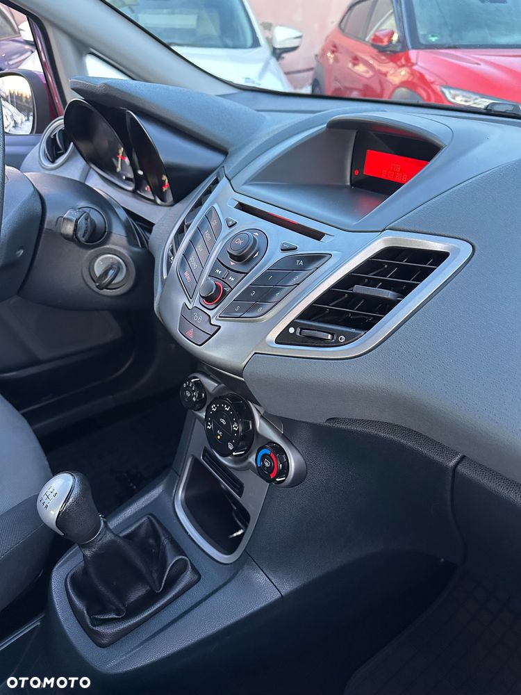 Ford Fiesta 1.6 TDCI Connection - 14