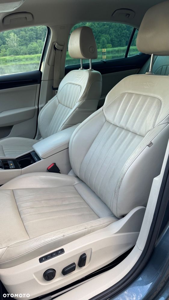 Skoda Superb 2.0 TDI L&K DSG - 14