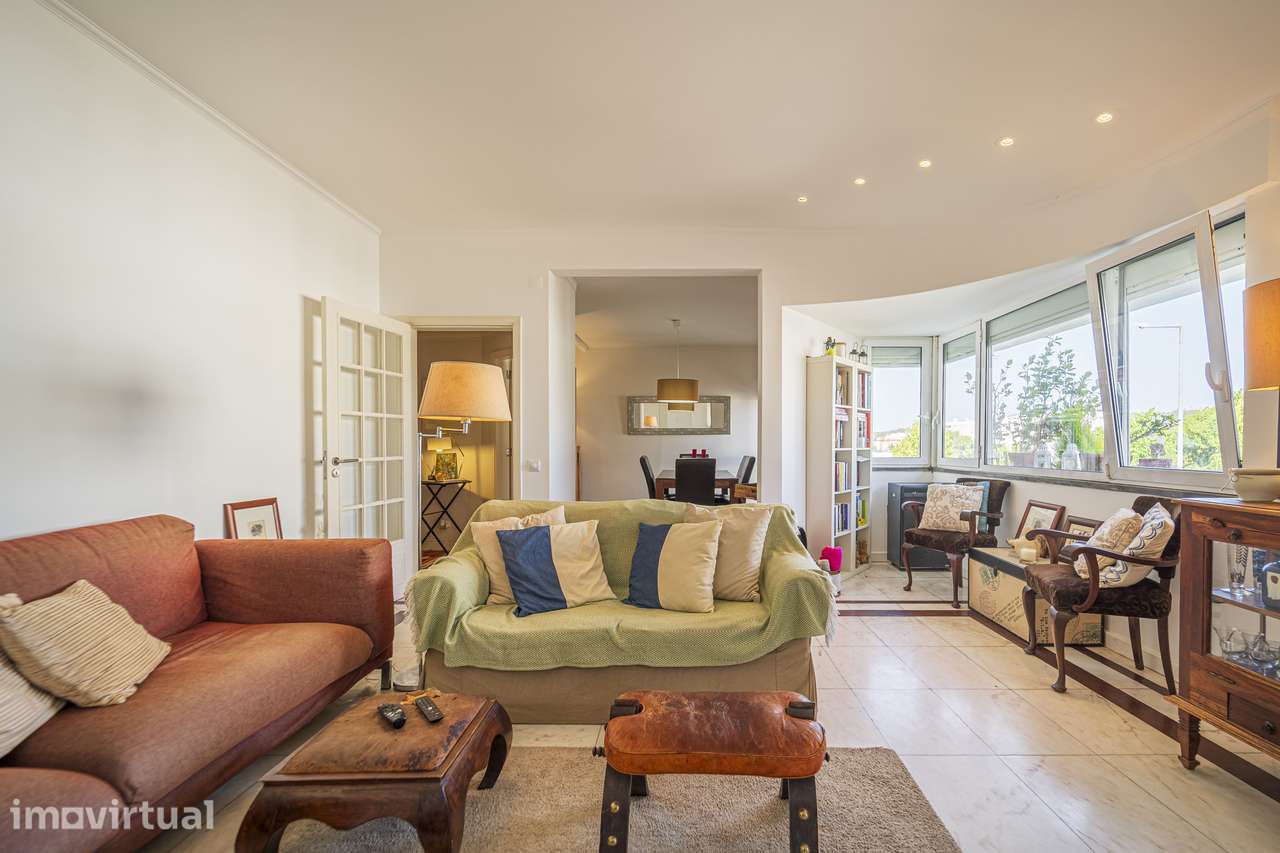 T3 Duplex-Alfragide - Lareira, 3 Casas de Banho, Dispensa e Lavandaria - Grande imagem: 4/34