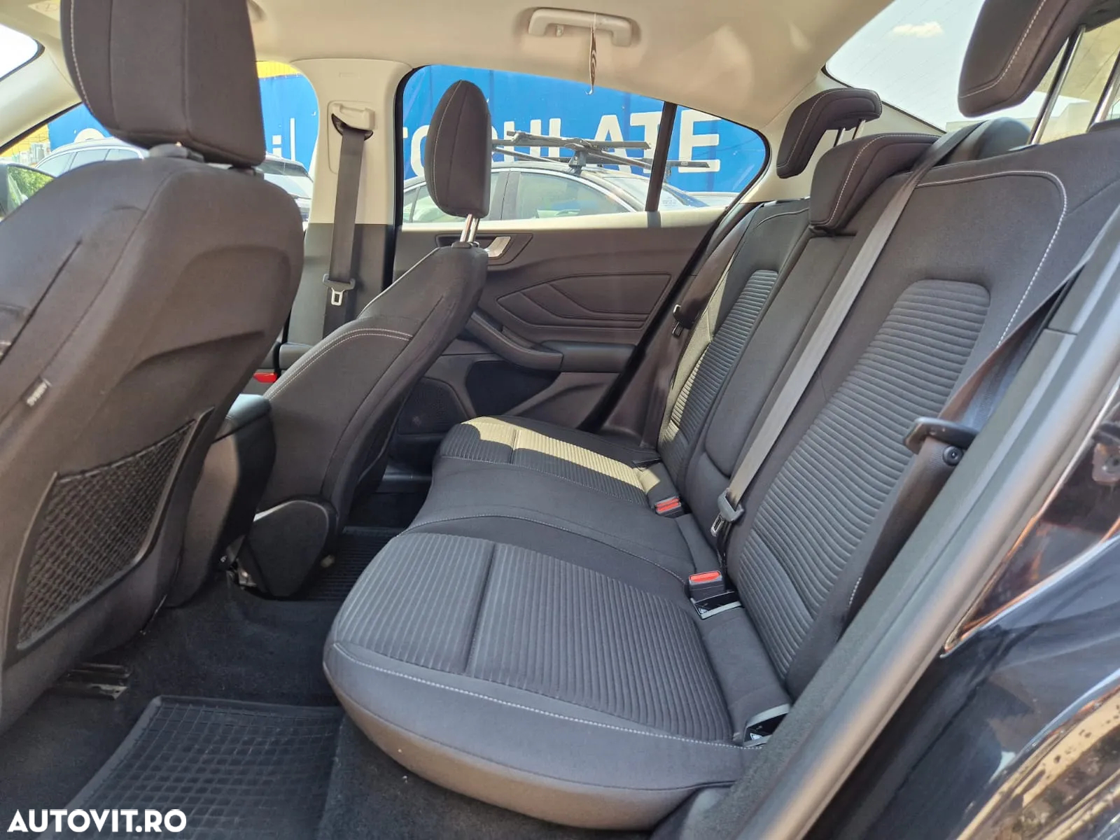 Ford Focus 1.0 EcoBoost Titanium Business - 23