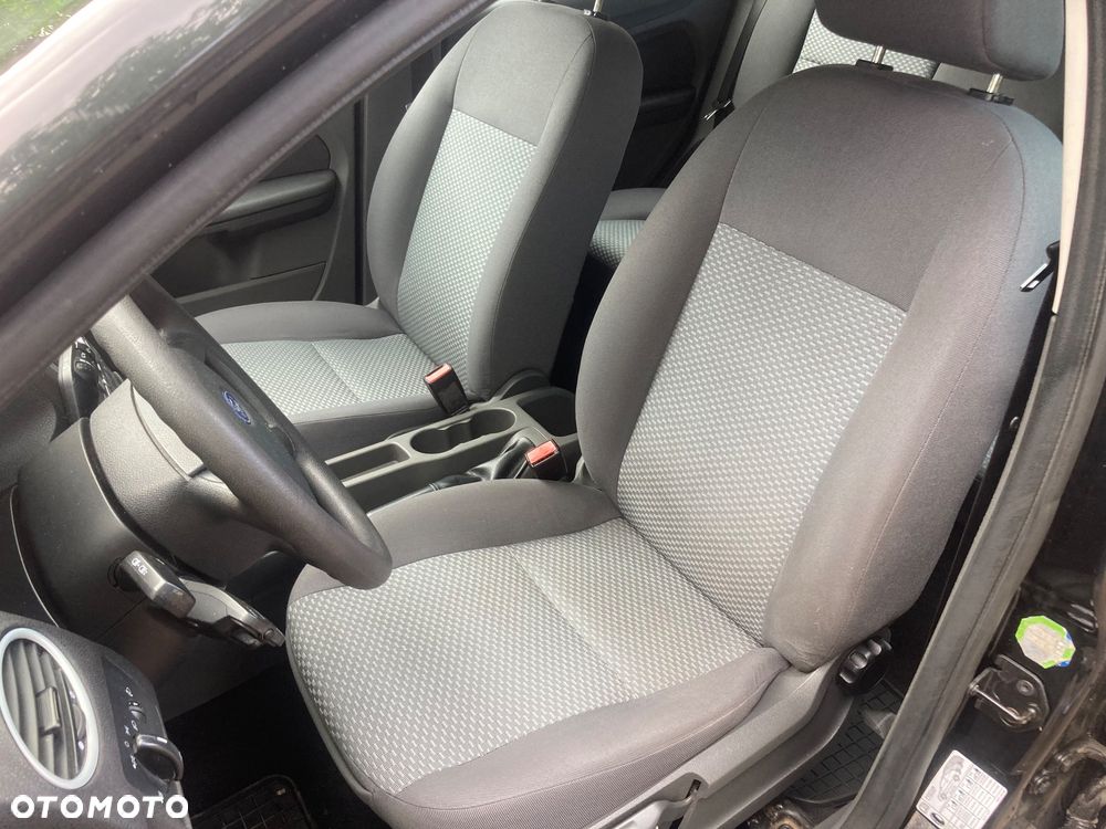 Ford Focus 1.6 16V Ambiente - 6