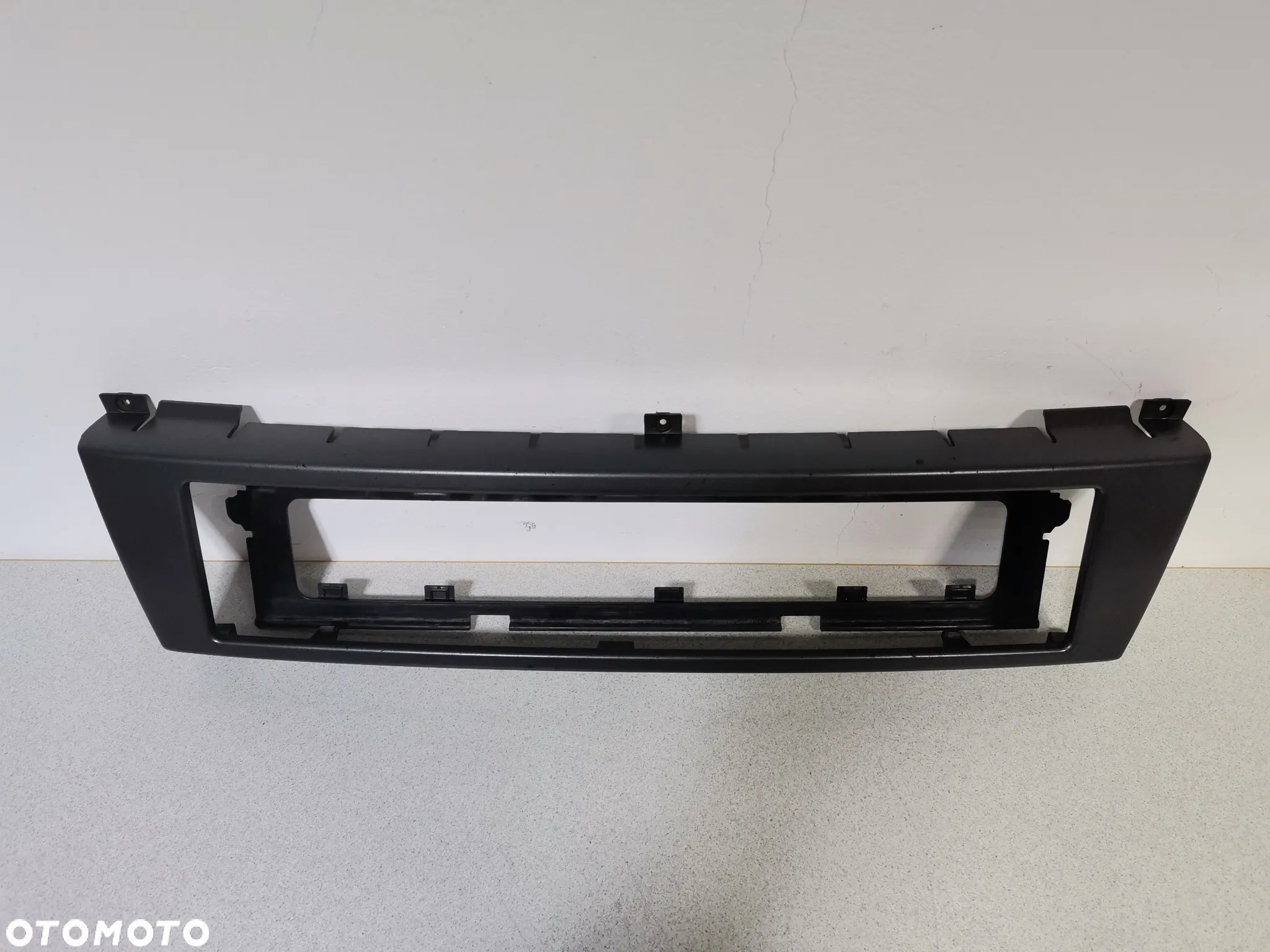 Ramka Wspornik Tablicy REJESTRACYJNEJ AUDI A4 B7 ORYGINAŁ 04-07 - 2