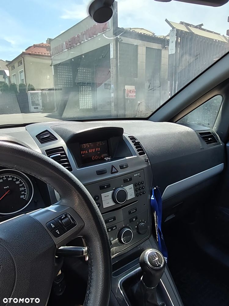 Opel Zafira 1.8 Cosmo - 7
