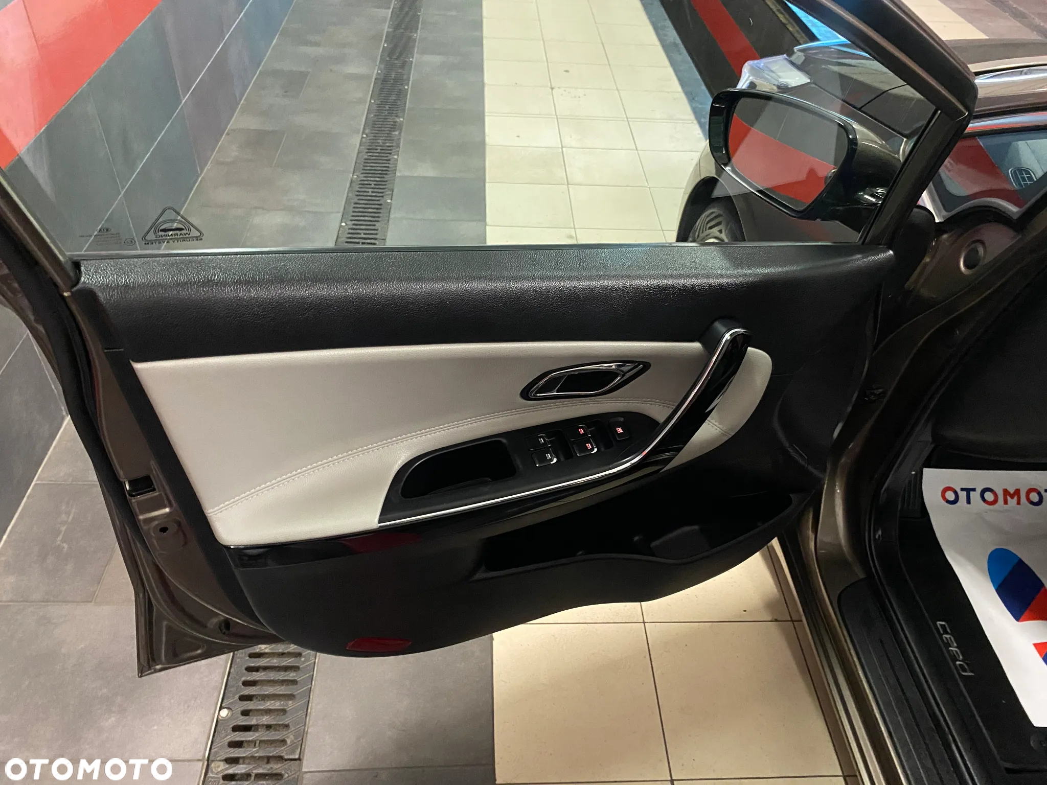Kia Ceed 1.6 GDI Spirit - 19