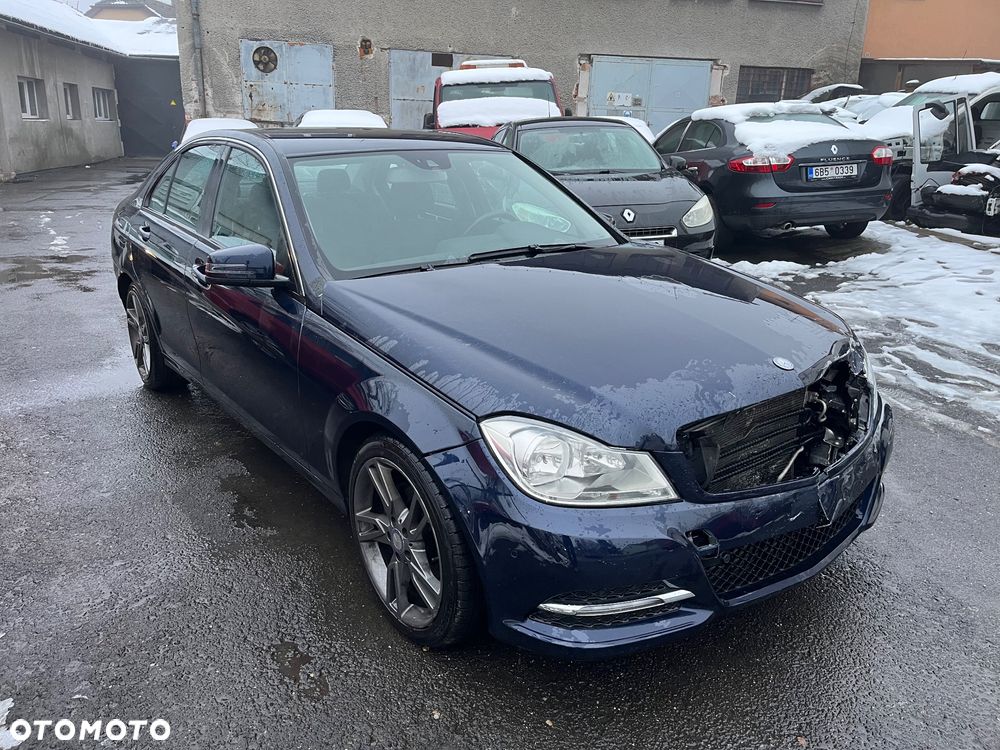 Mercedes-Benz Klasa C 220 CDI 7G-TRONIC Edition - 2